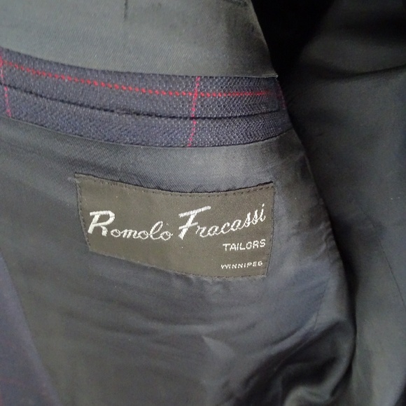 MENS ROMOLO FRACASSI SUIT JACKET 22 INCHES PIT-PIT 29 INCHES LONG - Picture 2 of 3